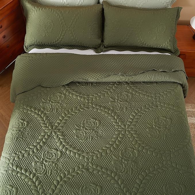 EVENHUG Oversized King Bedspreads California King Quilt Set - Image 4