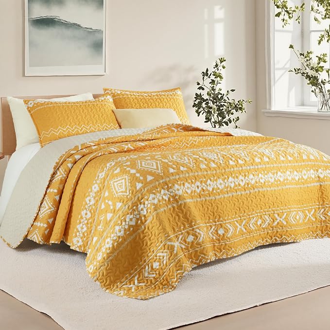 Whale Flotilla Reversible Yellow Print Quilt Twin Size - Image 2