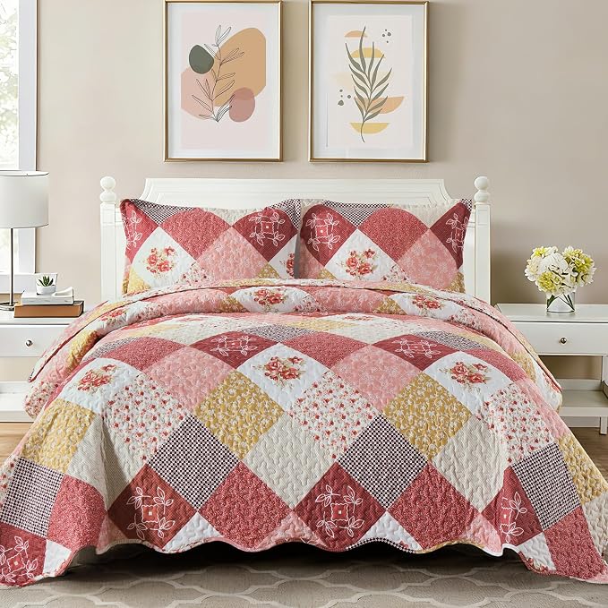 Dinjoy Boho Quilt Set Queen Size, Patchwork Floral Bedspreads, Romantic Red | by DINJOY