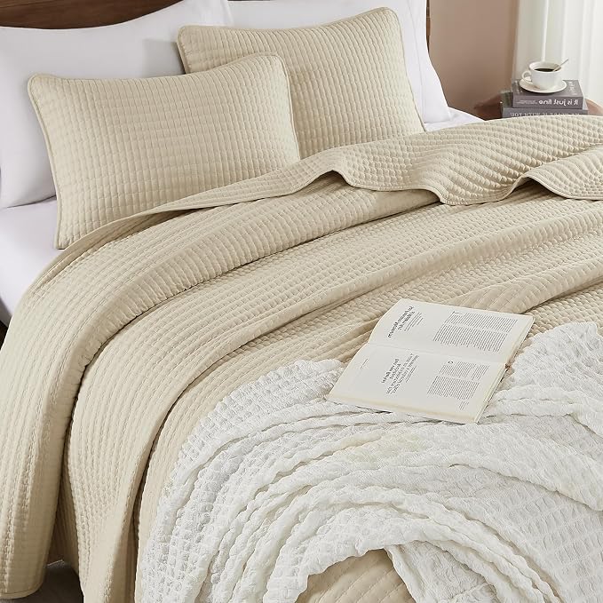 King Size Quilt-Lightweight Bedspreads Beige King Quilt Bedding Set | Soft - Image 3