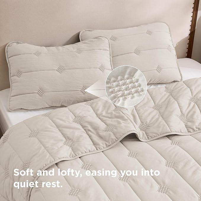 Bedsure Lightweight Queen Comforter Set – Beige Prewashed Soft Bedding - Image 2