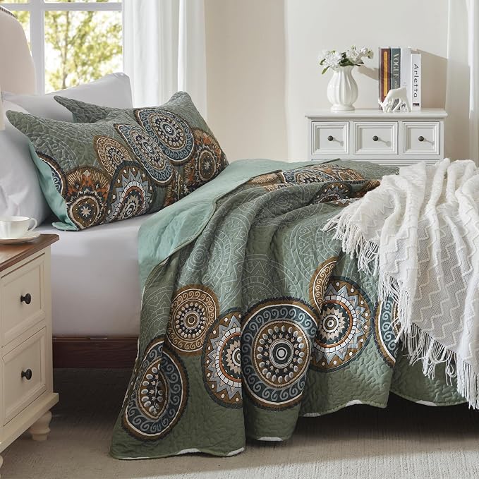 3-Piece Full Queen Size Olive Green Quilt Set Lightweight Oversized Bedspread - Image 3