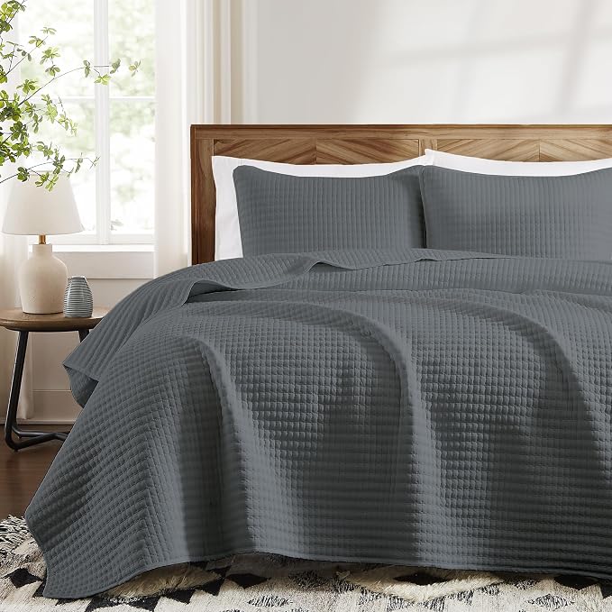 King Size Quilt-Lightweight Bedspreads Grey King Quilt Bedding Set | Soft by WRENSONGE