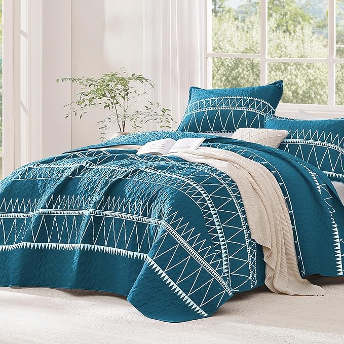 Teal Quilts Queen Size by Andency