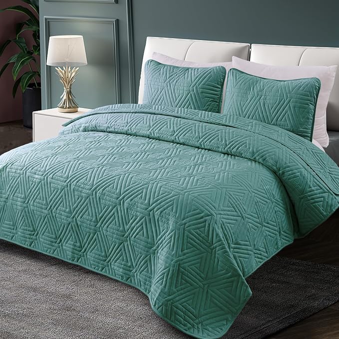 Whale Flotilla Soft Geometric King Quilt - Image 2