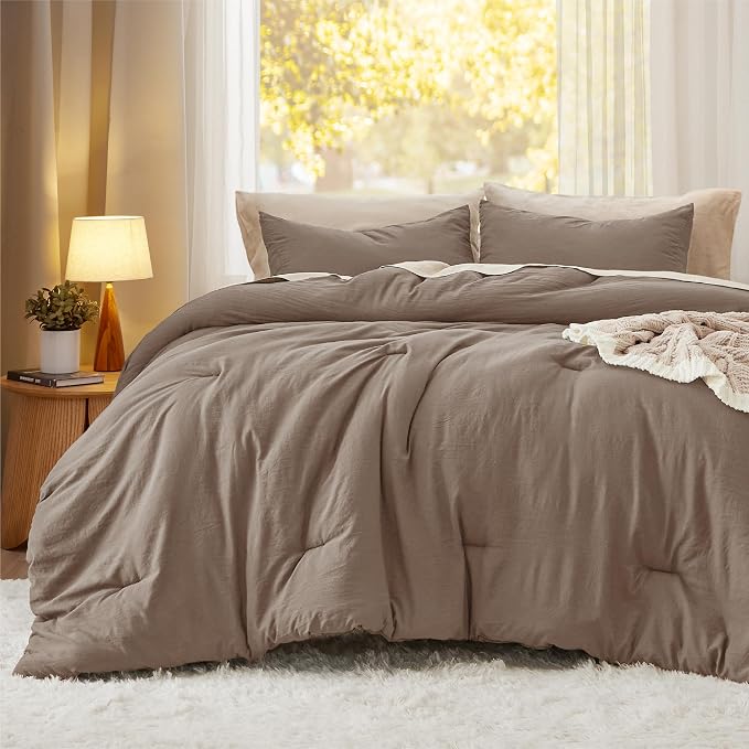Bedsure Queen Comforter Set, 3 Pieces GentleSoft™ Bed Set, 1 Lightweight - Image 2