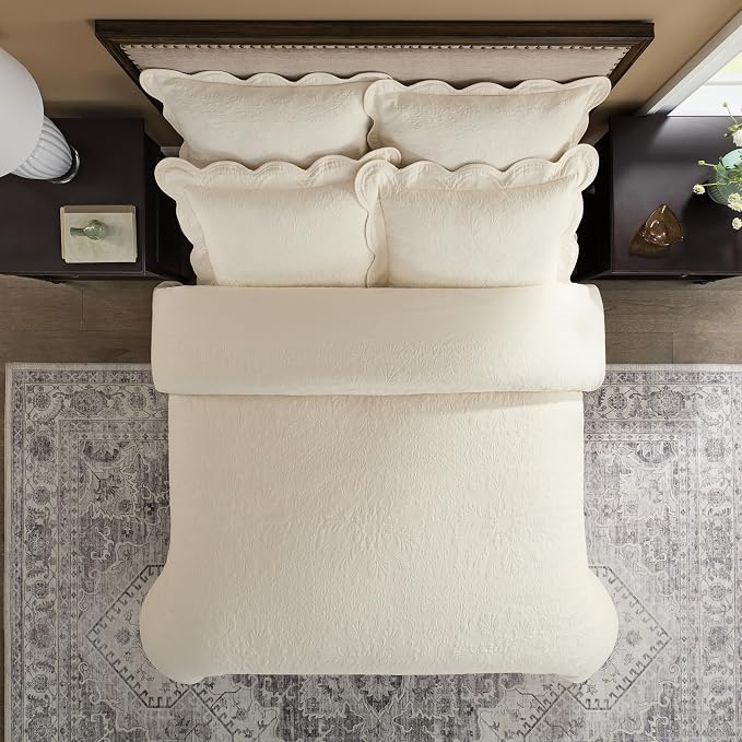 Charleston Estate Modern Farmhouse Floral Matelasse Bedspread - Image 4