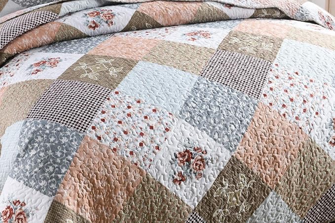 3-Piece King Quilt Set Quilted Bedspread Lightweight Reversible Coverlet Set - Image 6