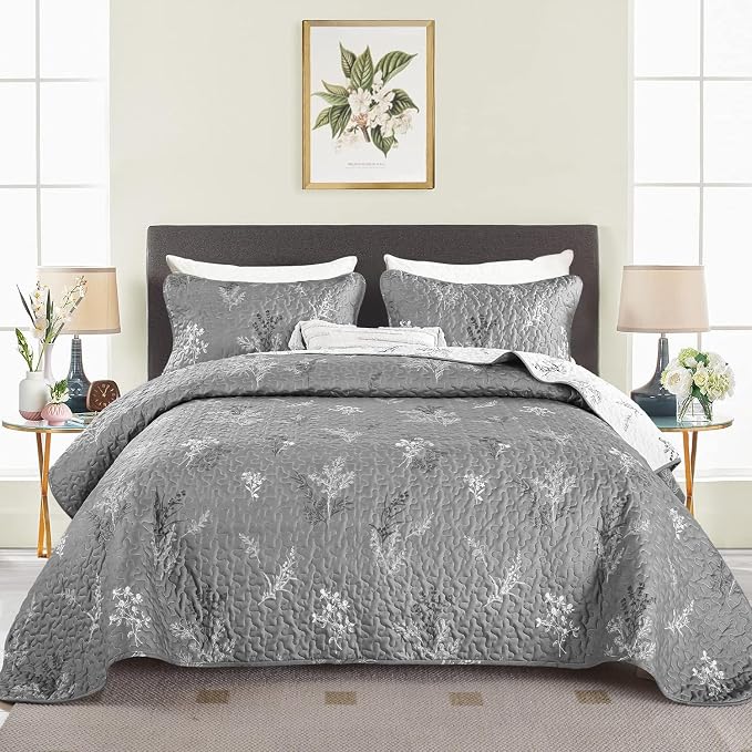 DJY King Size Grey Botanical Quilt Set, Floral Bedspread Coverlet | Lightweight by HOME