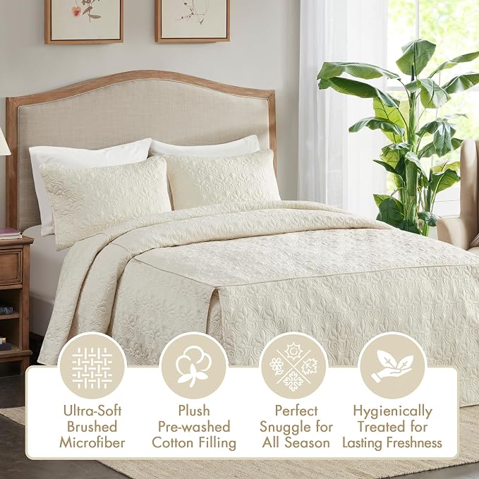 Madison Park Classic Traditional Damask Quilted Bedspread Set, 3-Piece King | - Image 3
