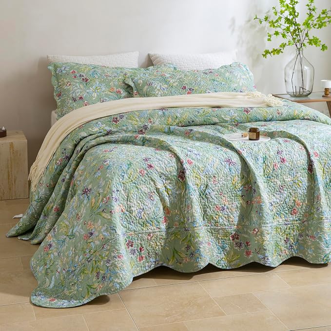 Lady Ann Floral Cal King Quilt Set by LadyAnn