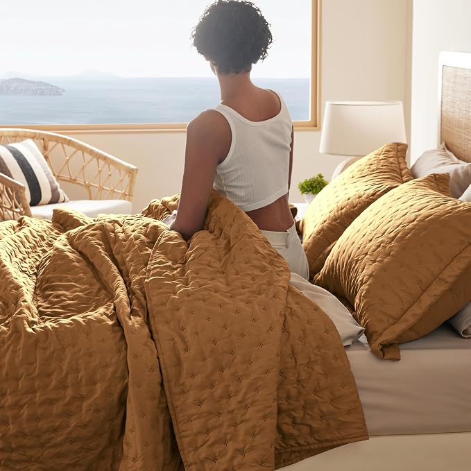 Bedsure Quilts Queen Size Bedspread, Thin Comforter, Honey Caramel Coverlet | by Unknown