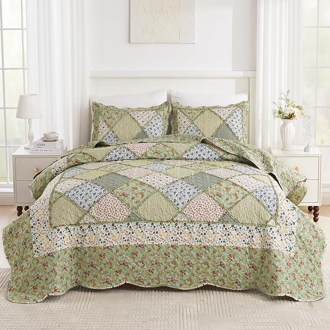 Oversized King Size Quilt Set 128x120 Green Floral Patchwork Bedspread Set | - Image 2