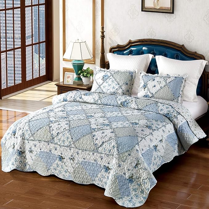 VIVILINEN Blue Floral Patchwork Quilt Set King Size Reversible Quilted Bedding by VIVILINEN