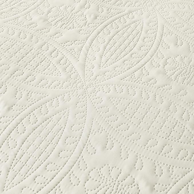 akkialla Twin Quilt Set, Cream Lightweight Bedspread - Image 6
