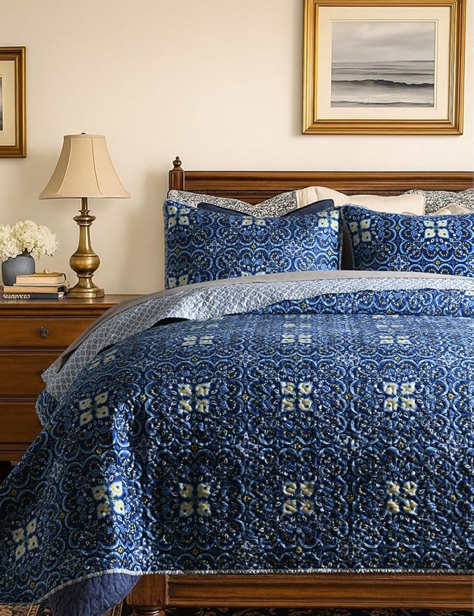 Reversible Quilt Set Queen Size, Boho Floral Patchwork Bedspread Coverlet Set by TEXSTEAD