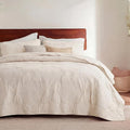 Bedsure King Size Quilt Bedspread, Lightweight Comforter, Farmhouse Floral by Unknown