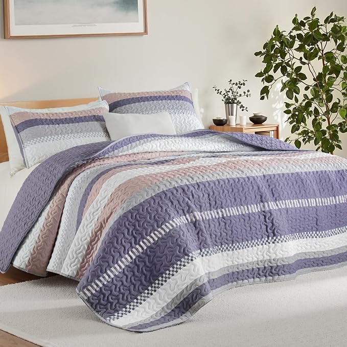 Whale Flotilla Reversible Purple Print Quilt King Size - Image 2