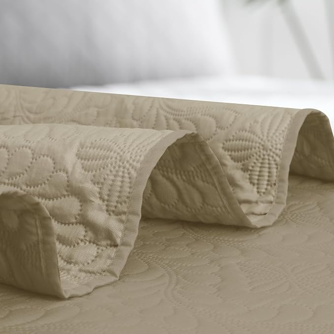 Easy-Going Reversible Quilt Set Full/Queen, Bedspread - Image 7
