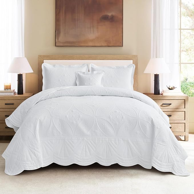 DaisyHuang Oversized Bedspread by DaisyHuang