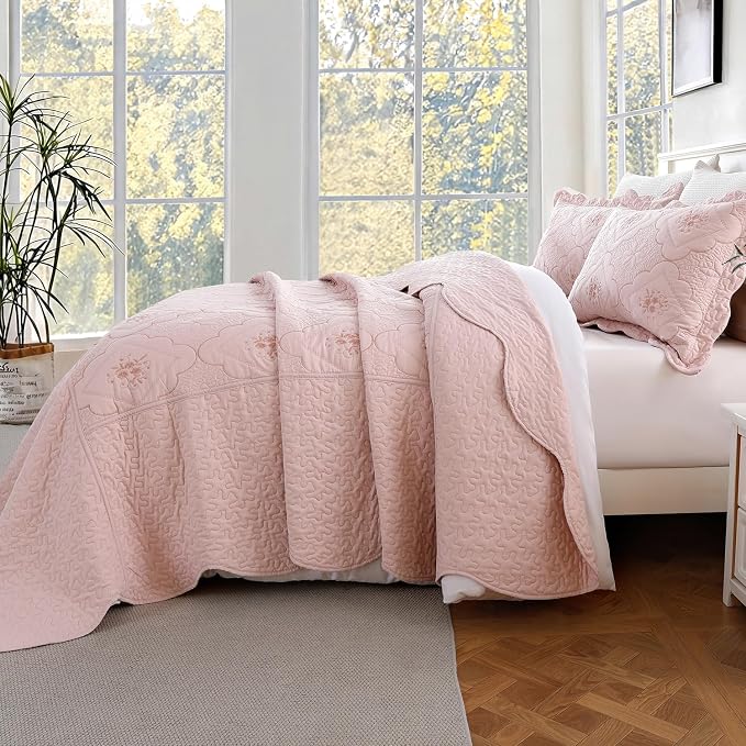 Cmfshape Oversized Floral Embroidery Quilt Set, 3 Pieces Super King Quilt - Image 3