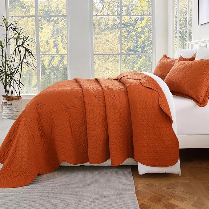Cmfshape Oversized Floral Embroidery Quilt Set, 3 Pieces Super King Quilt - Image 3