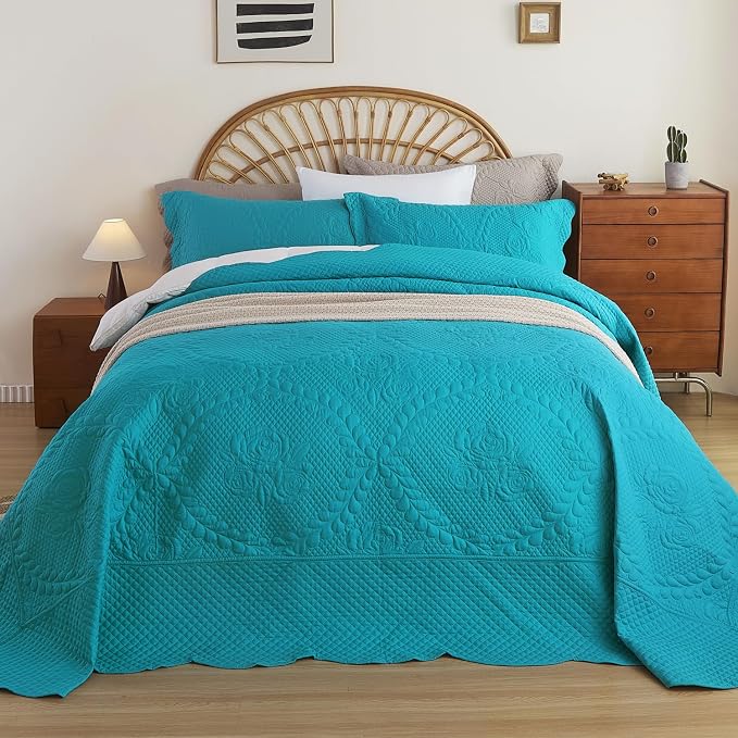 EVENHUG Oversized King Bedspreads California King Quilt Set - Image 2