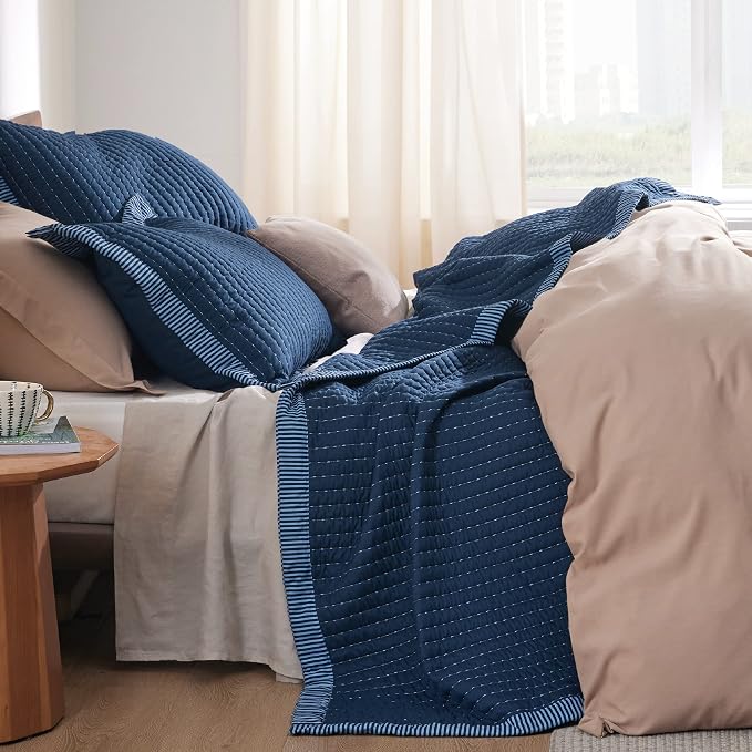 Bedsure Twin Size Quilt, Lightweight Soft Striped Comforter Set, All-Season - Image 4