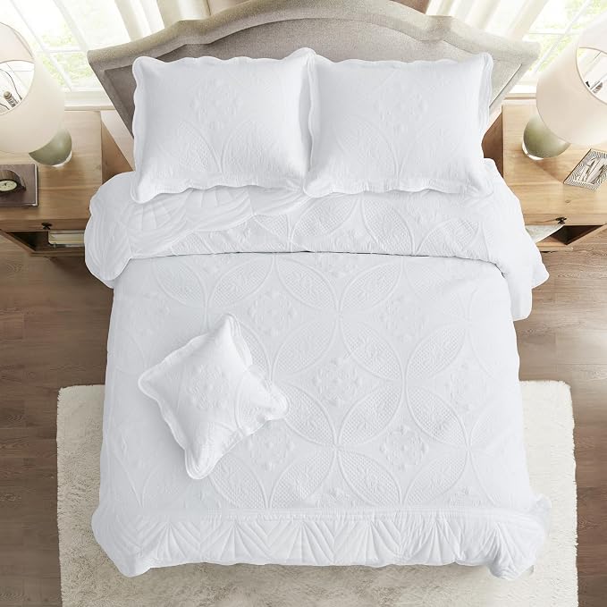 DaisyHuang Oversized Bedspread - Image 4