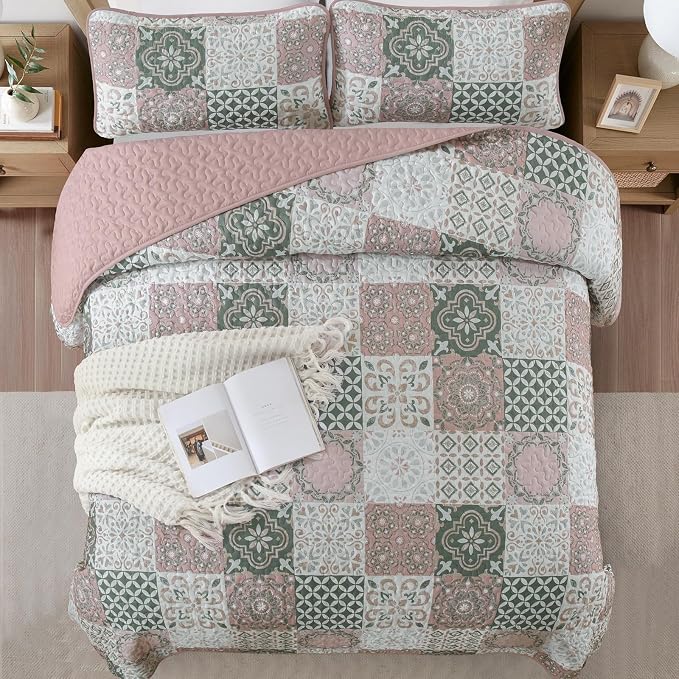 Quilt Set Queen Boho Plaid Patchwork Bedspreads Coverlet, Blush Pink | 3Pcs - Image 3