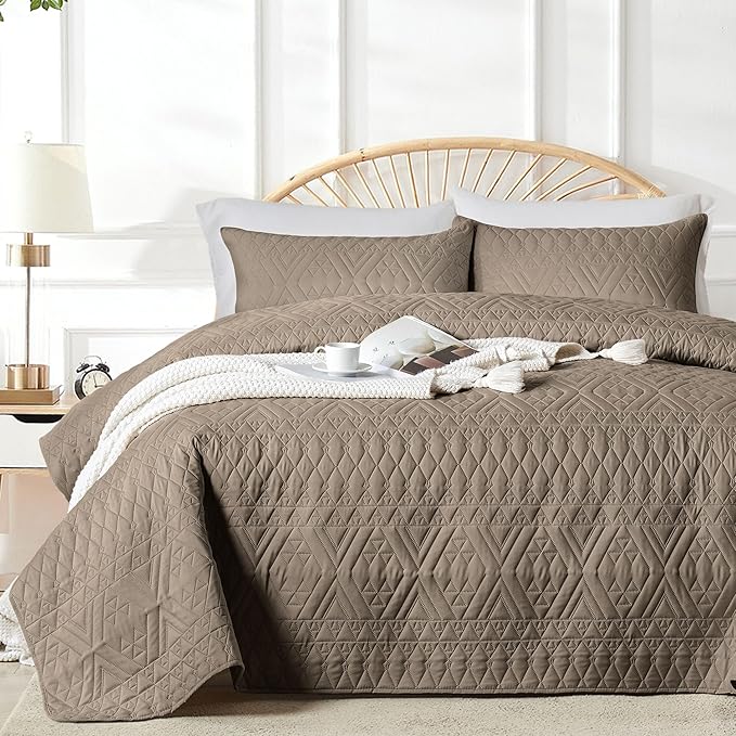 akkialla Full/Queen Size Quilt Bedding Set, Mocha Brown Lightweight Microfiber by akkialla
