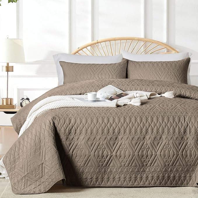 akkialla Twin Size Quilt Bedding Set, Mocha Brown Lightweight Microfiber Soft by akkialla