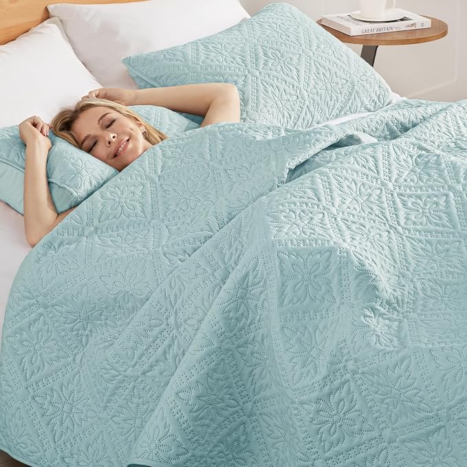 Exclusivo Mezcla King Quilt Set, Aqua Blue | Lightweight Soft Bedspreads - Image 4