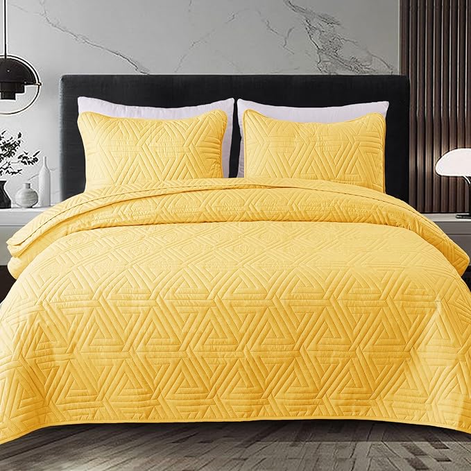 Whale Flotilla Soft Geometric Queen Quilt Set - Image 9