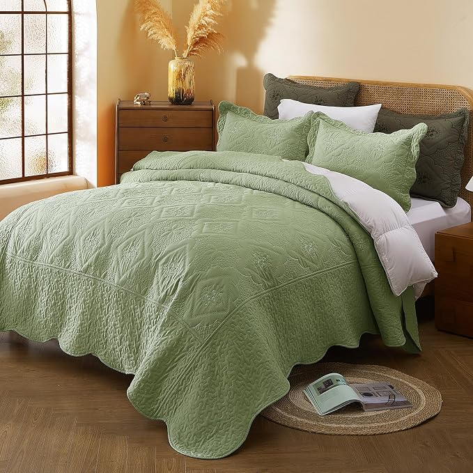Cmfshape Oversized Floral Embroidery Quilt Set, 3 Pieces Super King Quilt - Image 4