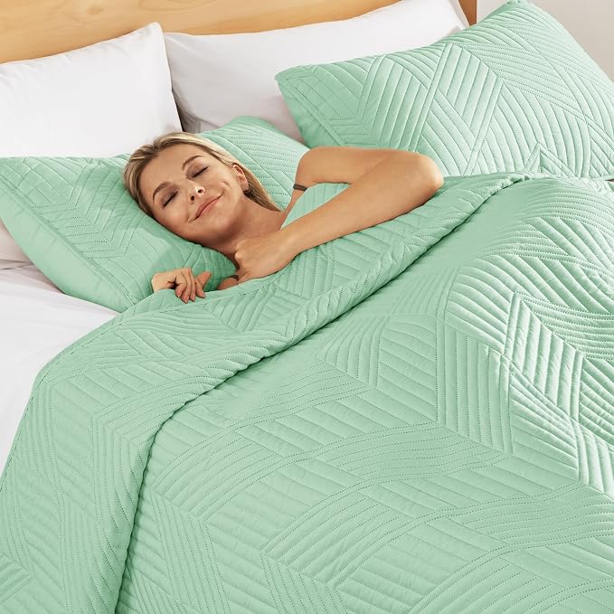 Exclusivo Mezcla Ultrasonic Twin Quilt Bedding Set, Mint Green | Lightweight - Image 4