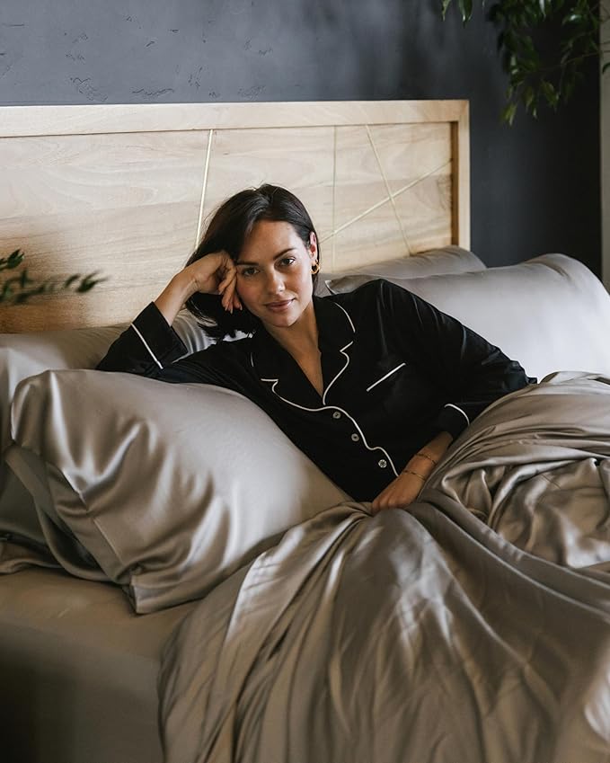 Cozy Earth Luxury Bed Sheet Set - 100% Viscose from Bamboo Fabric, Ultra-Soft & Breathable, Fits Regular & Deep Pocket Mattresses up to 20" - 4 Pieces California King Sheet Set Dove Grey