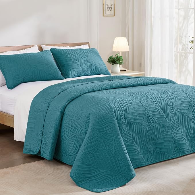 Exclusivo Mezcla 2-Piece Twin Quilt Bedding Set, Soft Microfiber Bedspreads | - Image 2