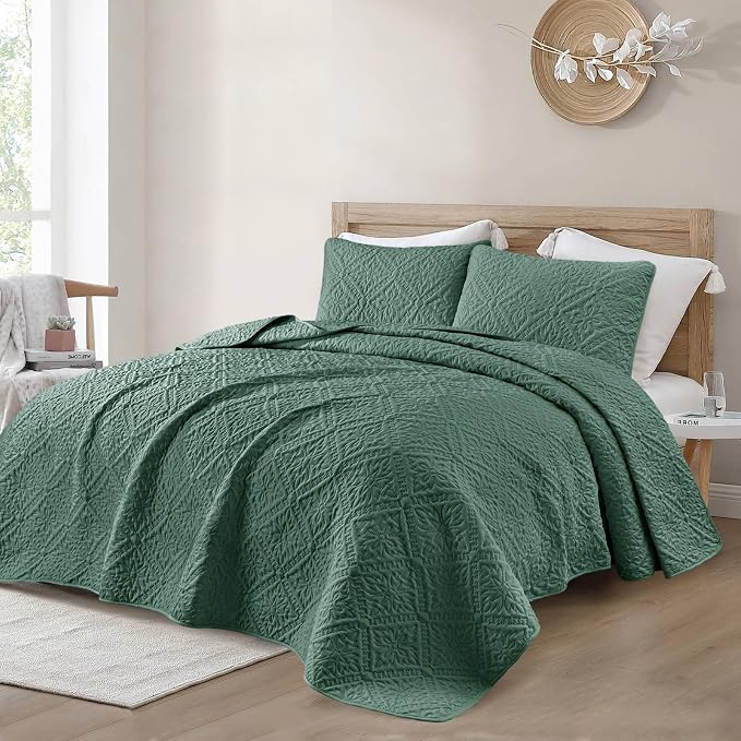 Exclusivo Mezcla King Quilt Set, All Season Bedding - Image 2