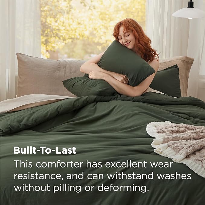Bedsure Super King Plus Comforter Set, Dark Green Soft Prewashed Bedding - Image 3