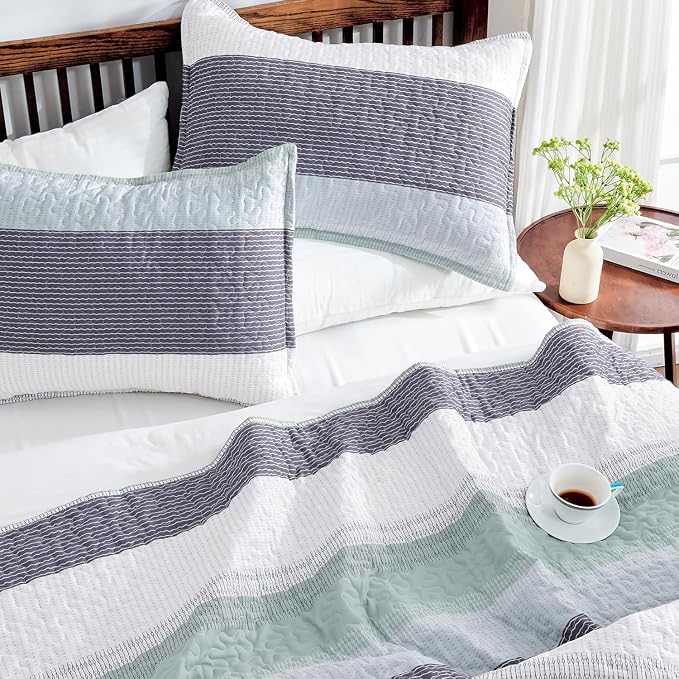 Oversized King Quilt Bedding Set, 2 Pillowcases（120x98 Inch） - Image 3