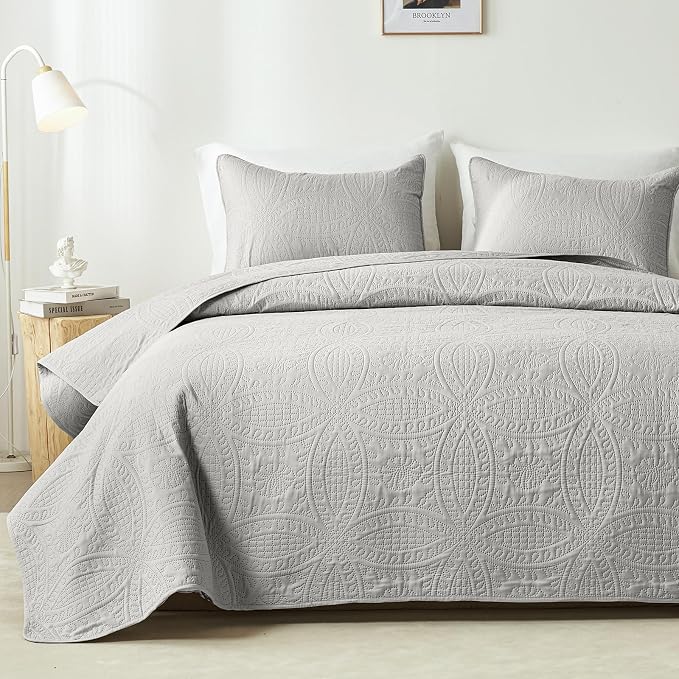 akkialla 118"x106" Light Grey California King Quilt Set, Oversized Floor-Length by akkialla