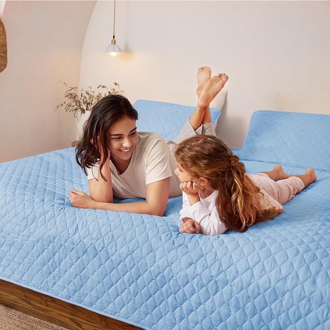Exclusivo Mezcla Reversible California King Quilt Set, Sky Blue | Lightweight - Image 3