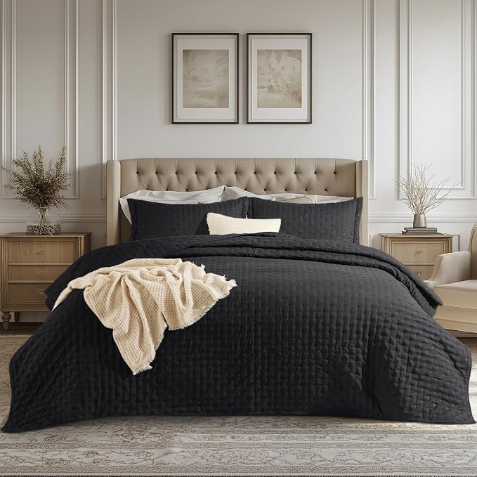 Bedsure Twin/Twin XL Quilt Bedspread, Lightweight Comforter, Modern Clover by Unknown