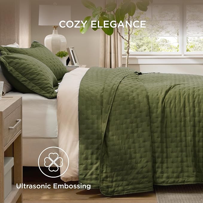 Bedsure King Quilt - Image 3