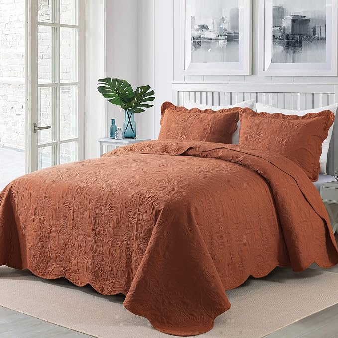 HoneiLife Embroidered Quilt King Size - Image 2