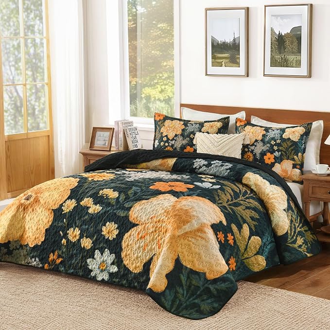 Quilt King Size, Reversible Polyester Coverlet Set - Image 2