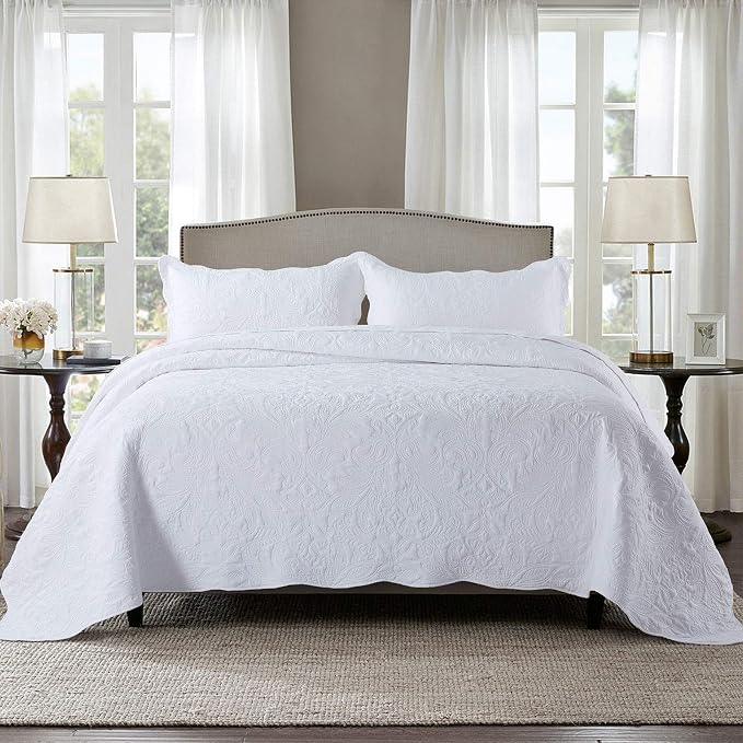 HoneiLife Oversized Queen Bedspreads 110x106- Queen Size Quilt Bedding Sets by HoneiLife
