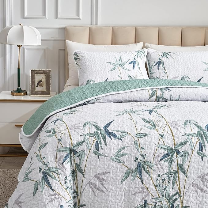 Botanical Quilt Set 3 Pieces King Size, Soft Microfiber Lightweight Bed Cover - Image 3