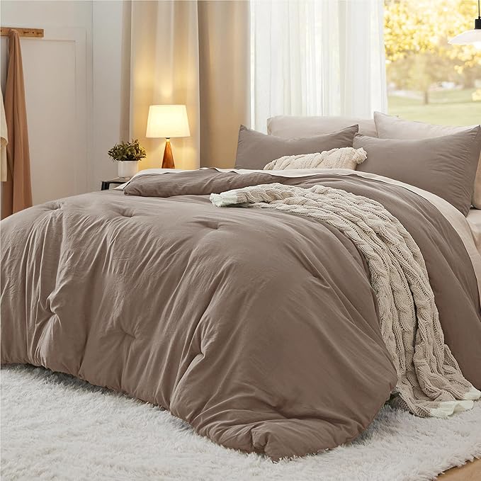 Bedsure King Comforter Set, 3 Pieces GentleSoft™ Bed Set, 1 Lightweight by Unknown